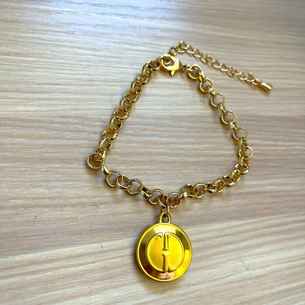 Repurpose jewelry bracelet Gucci